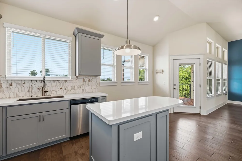 1722 Rowdy Loop #7 Leander, TX 78641
