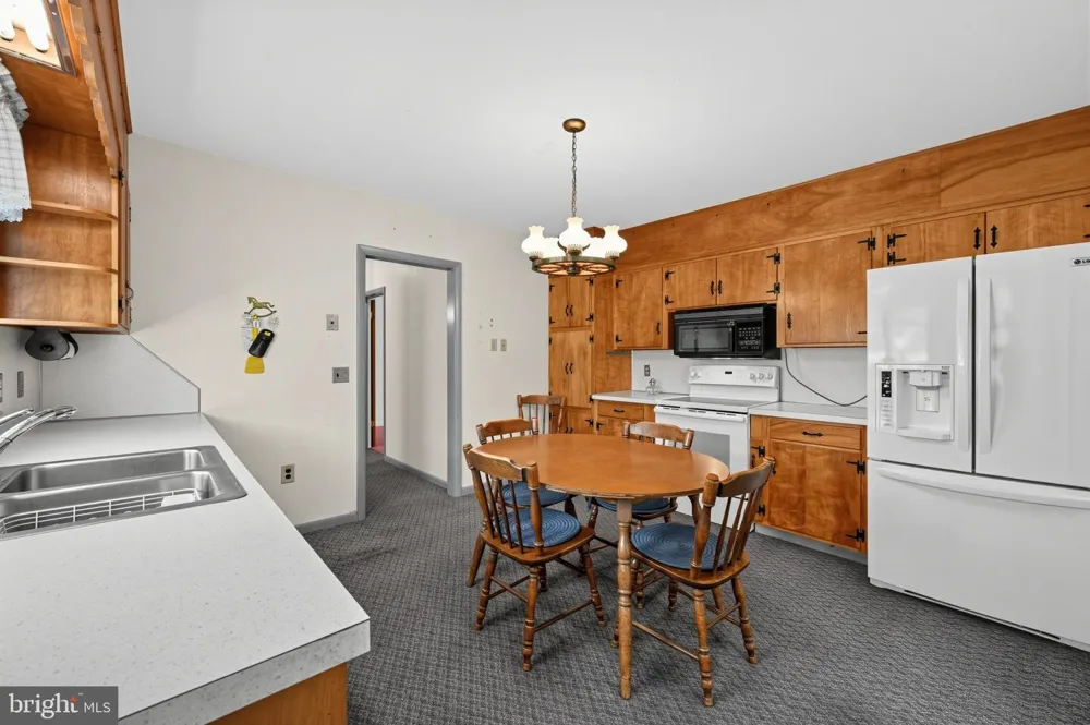 456 COLLEGEVILLE ROAD Collegeville, PA 19426