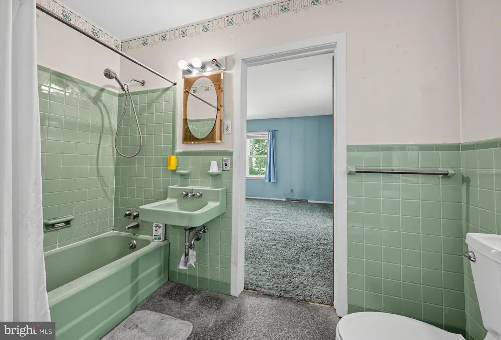 456 COLLEGEVILLE ROAD Collegeville, PA 19426