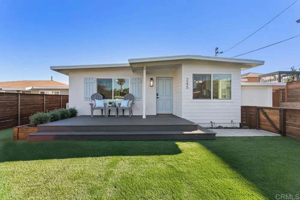 245 Hemlock Avenue Carlsbad, CA 92008