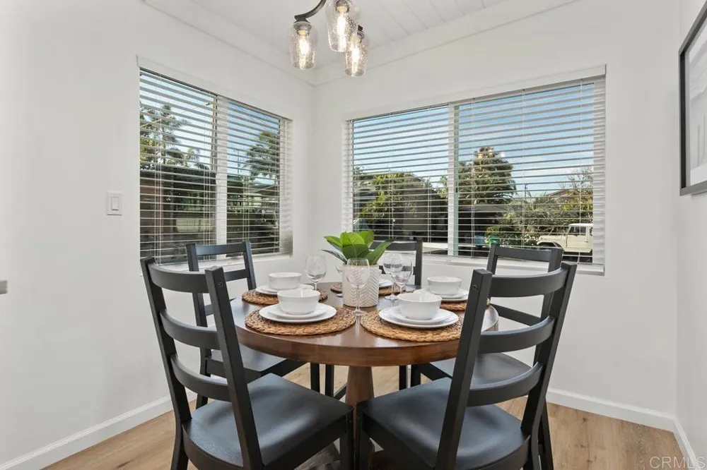 245 Hemlock Avenue Carlsbad, CA 92008