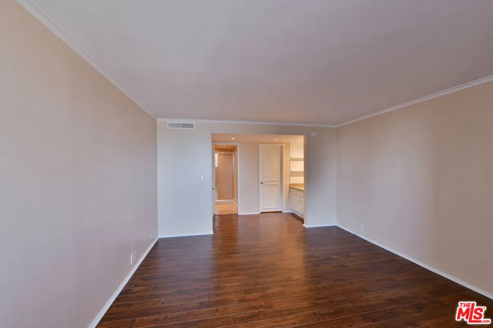 10535 Wilshire Boulevard #1203 Los Angeles, CA 90024