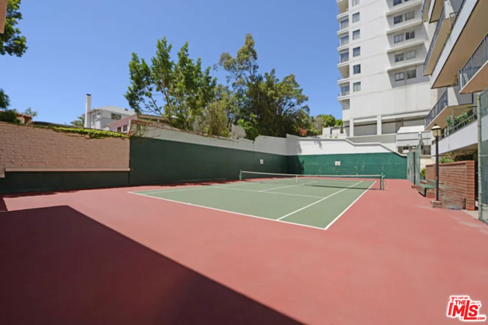 10535 Wilshire Boulevard #1203 Los Angeles, CA 90024