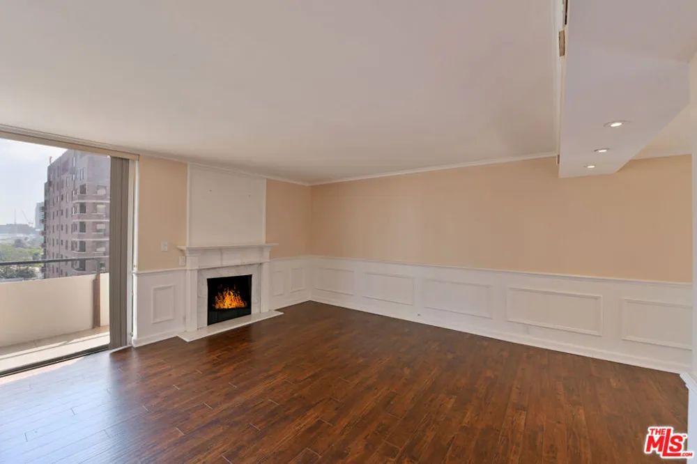 10535 Wilshire Boulevard #1203 Los Angeles, CA 90024