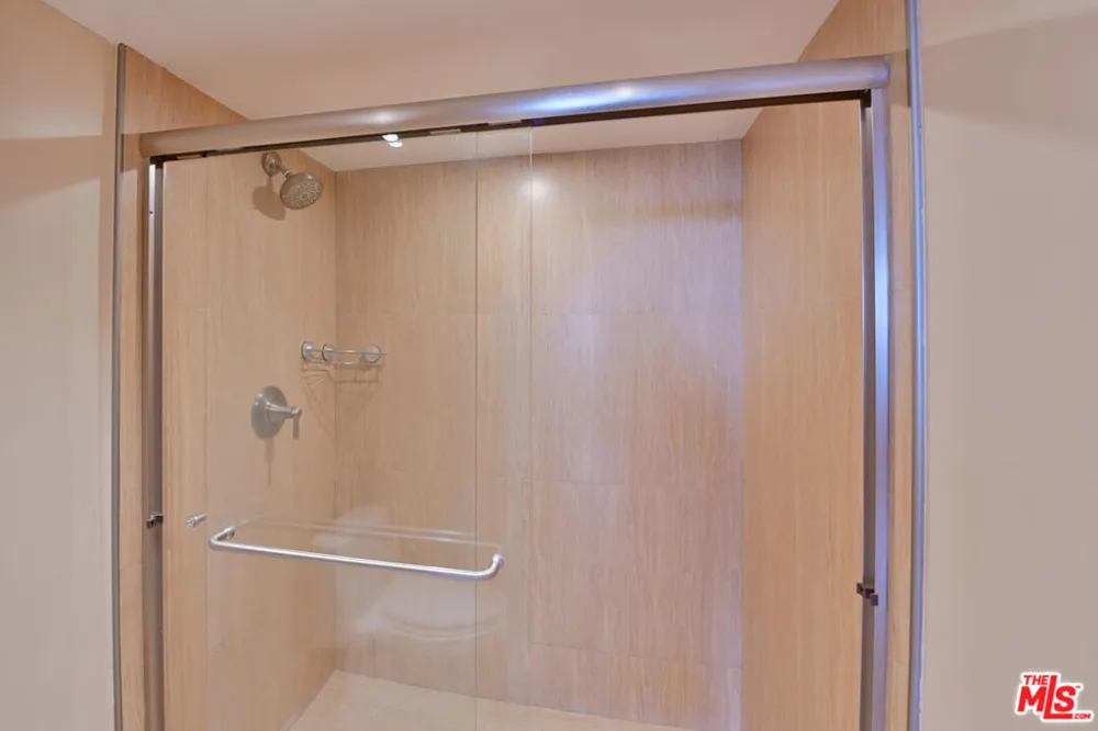 10535 Wilshire Boulevard #1203 Los Angeles, CA 90024