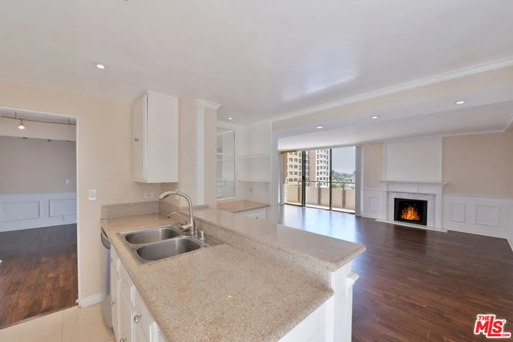10535 Wilshire Boulevard #1203 Los Angeles, CA 90024