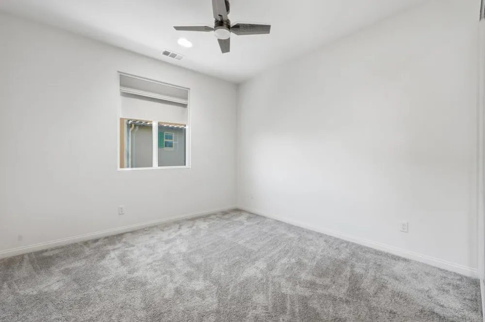8386 Yosemite Street Lemon Grove, CA 91945
