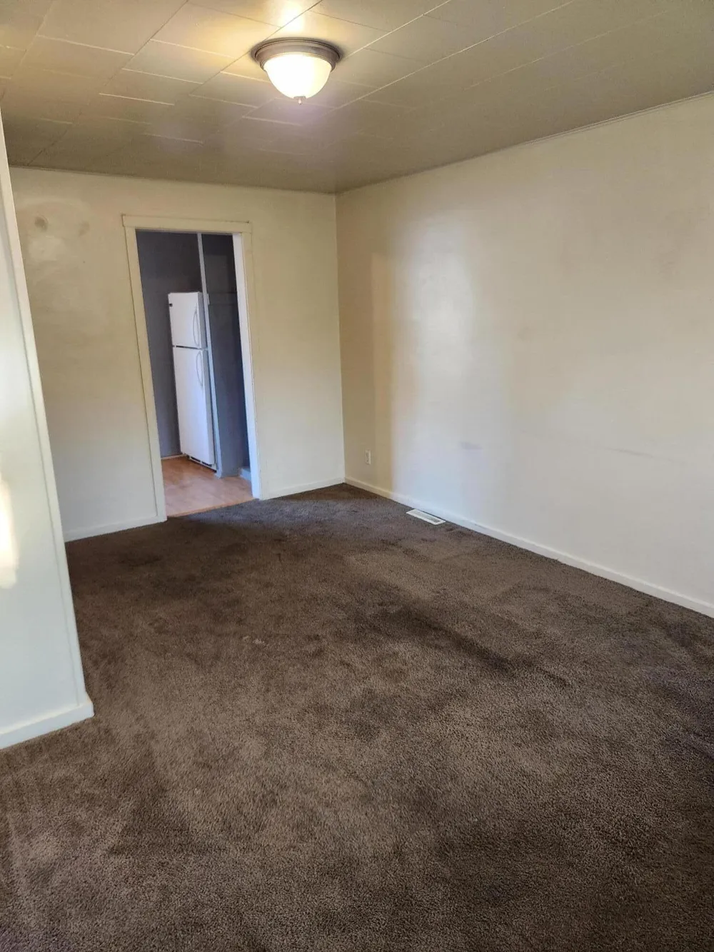 33114 Alaska Court Westland, MI 48186