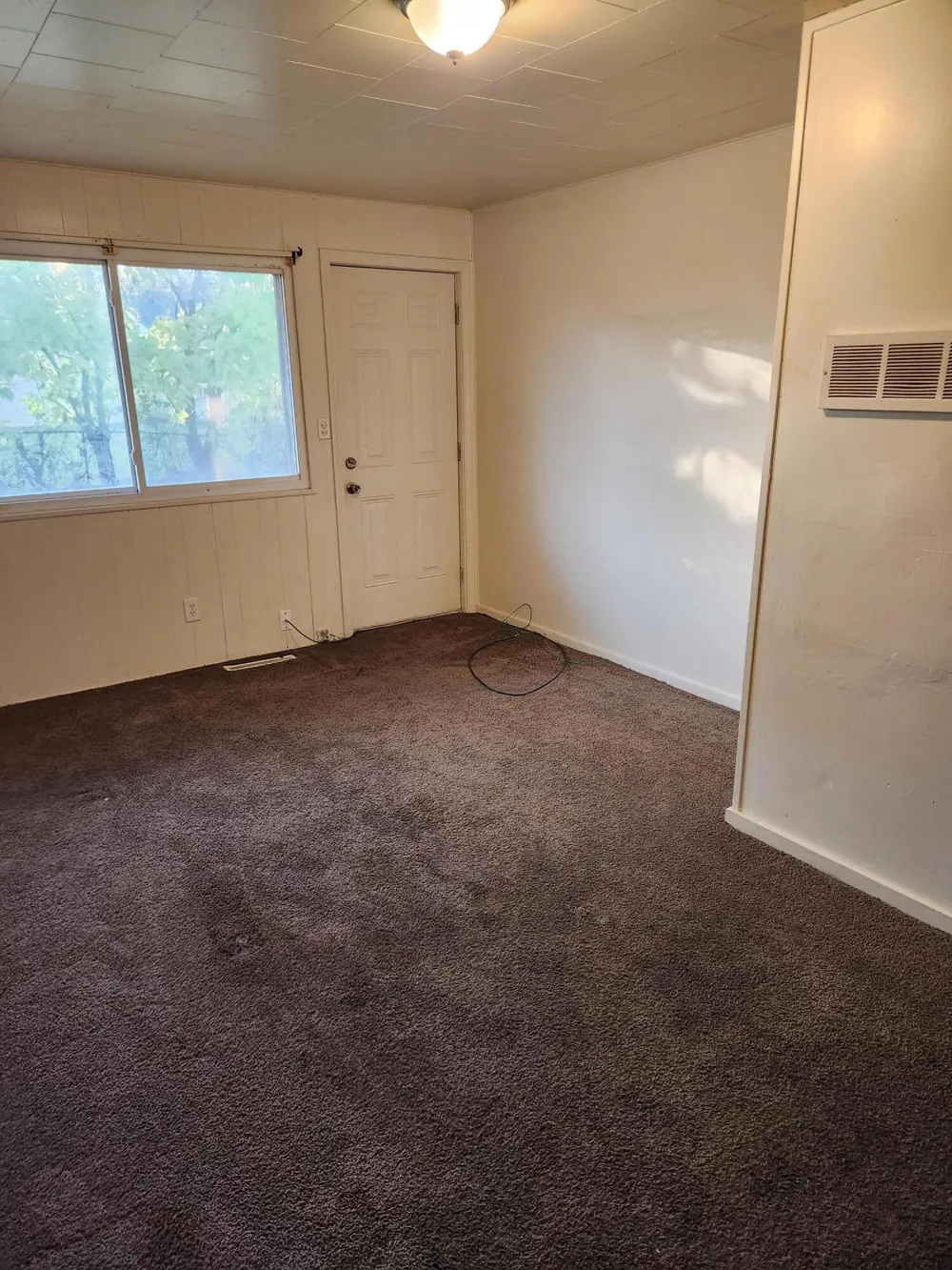 33114 Alaska Court Westland, MI 48186