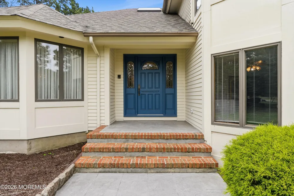 195 Lamdan Lane Toms River, NJ 08753