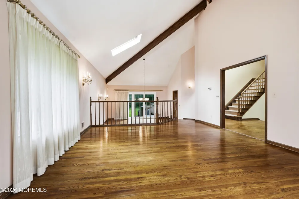 195 Lamdan Lane Toms River, NJ 08753