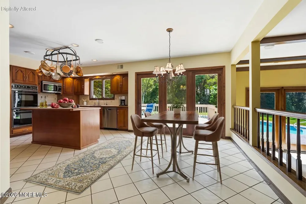 195 Lamdan Lane Toms River, NJ 08753
