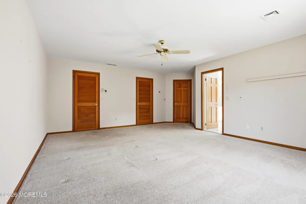 195 Lamdan Lane Toms River, NJ 08753
