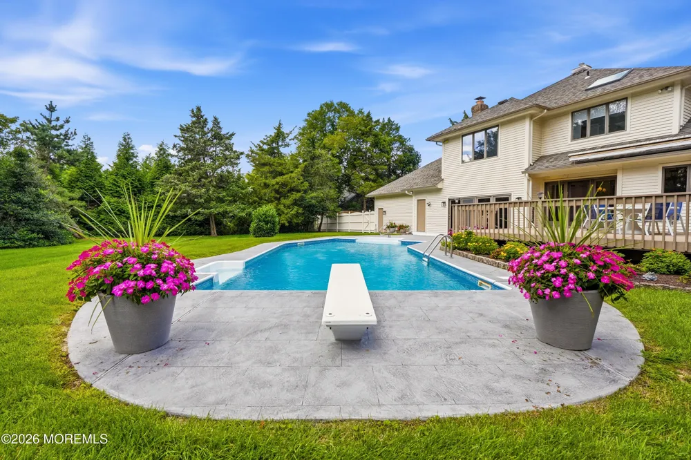 195 Lamdan Lane Toms River, NJ 08753