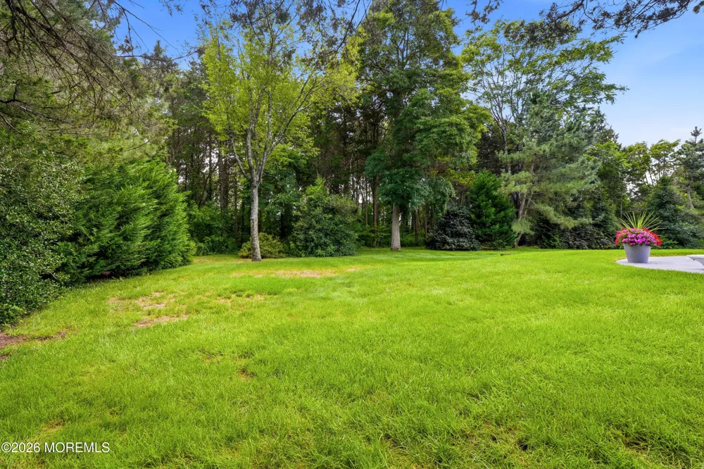 195 Lamdan Lane Toms River, NJ 08753