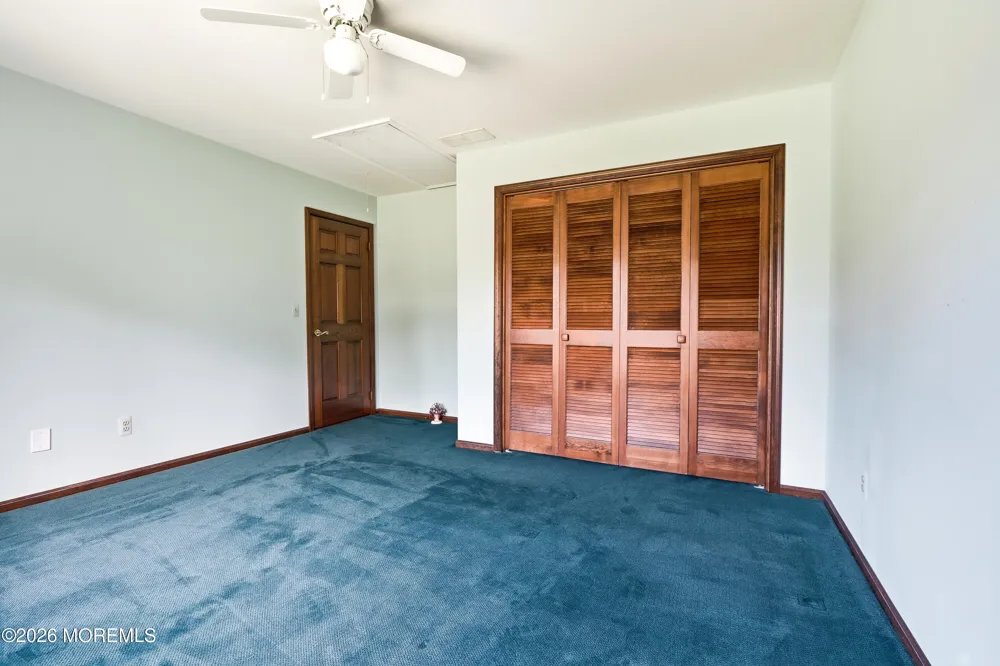 195 Lamdan Lane Toms River, NJ 08753