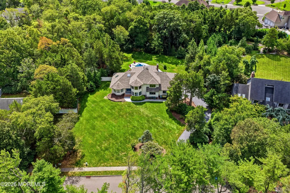 195 Lamdan Lane Toms River, NJ 08753