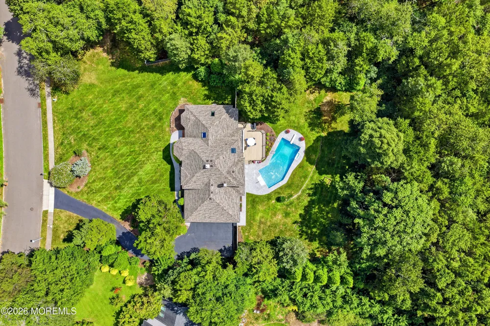 195 Lamdan Lane Toms River, NJ 08753