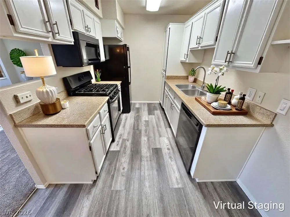 3318 Decatur Boulevard #2093 Las Vegas, NV 89130