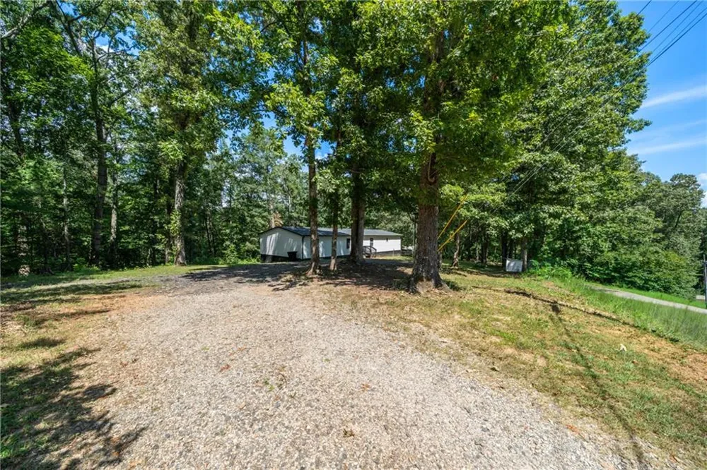 115 Wildwood Trl Cleveland, GA 30528