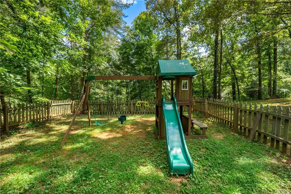 115 Wildwood Trl Cleveland, GA 30528