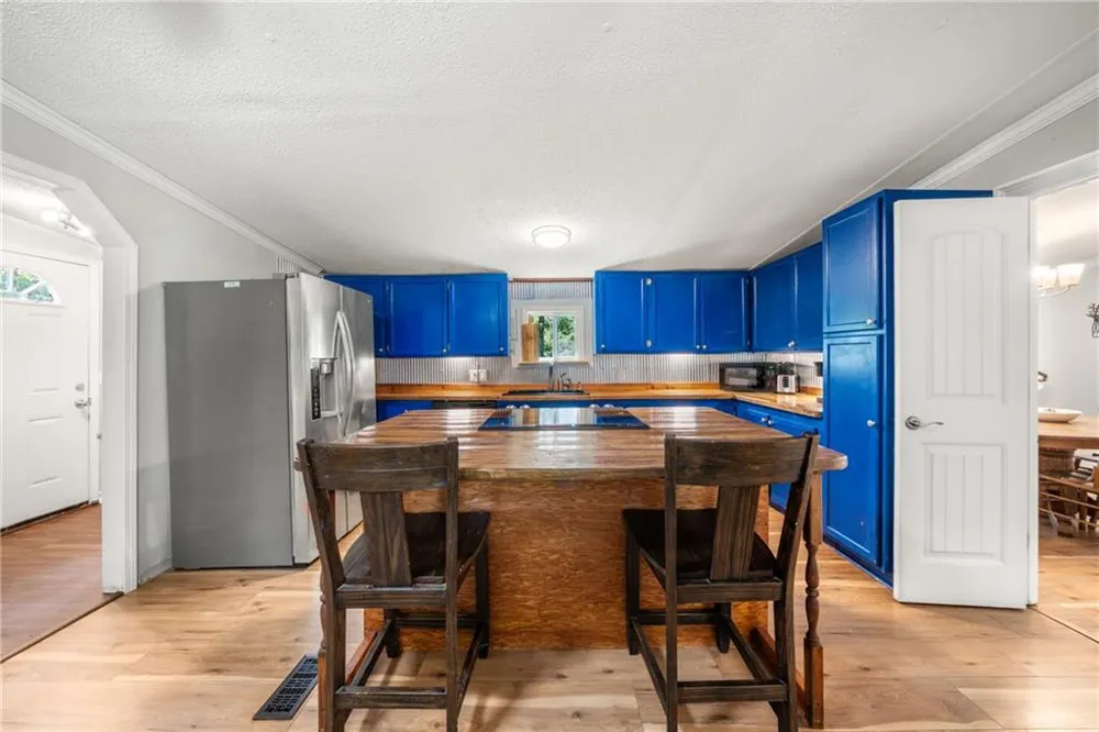 115 Wildwood Trl Cleveland, GA 30528