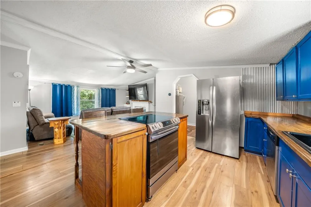 115 Wildwood Trl Cleveland, GA 30528