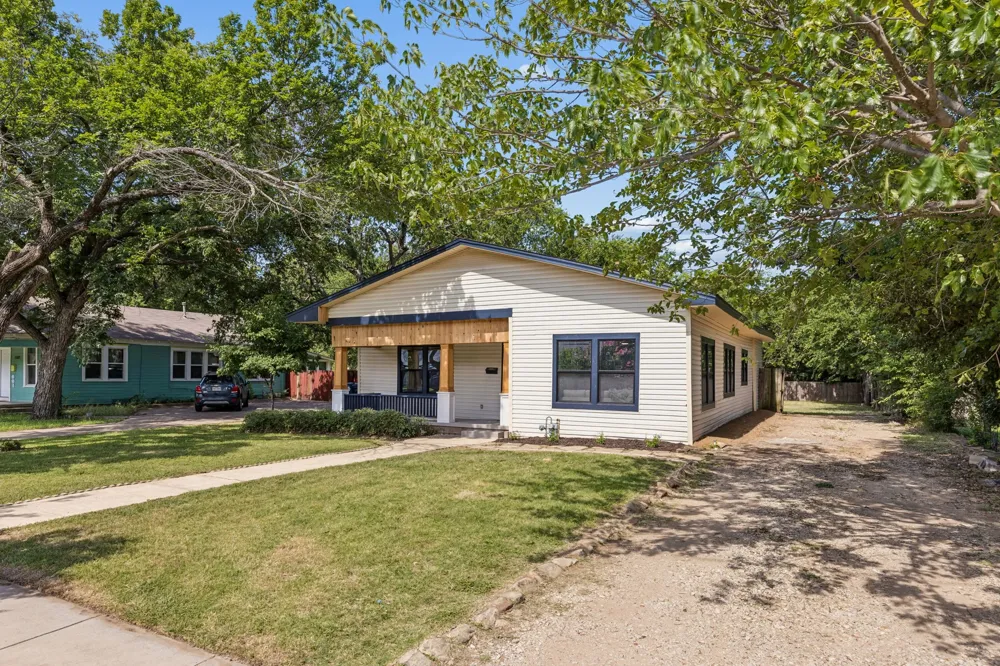 1515 Bolivar Street Denton, TX 76201