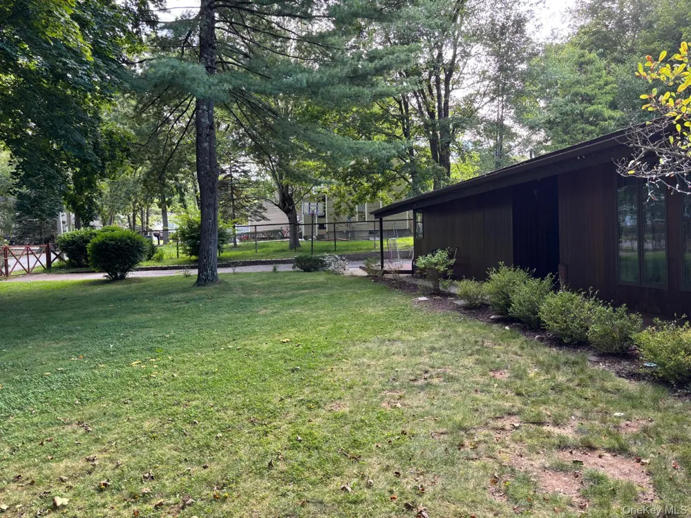 43 Tephanic Avenue Monroe, NY 10950