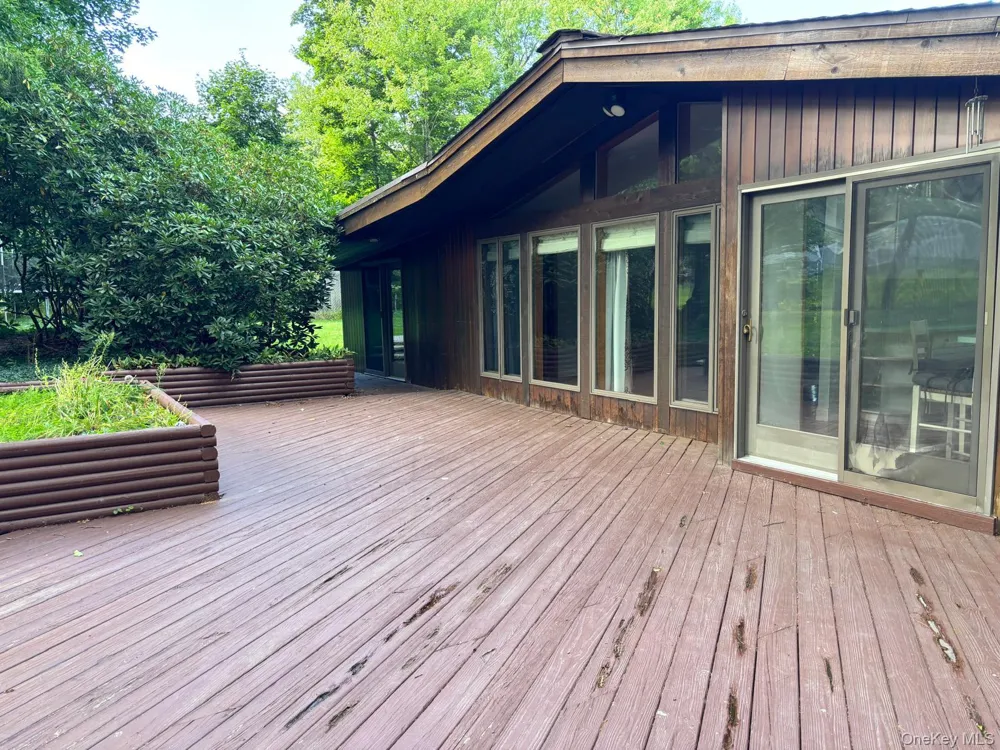 43 Tephanic Avenue Monroe, NY 10950