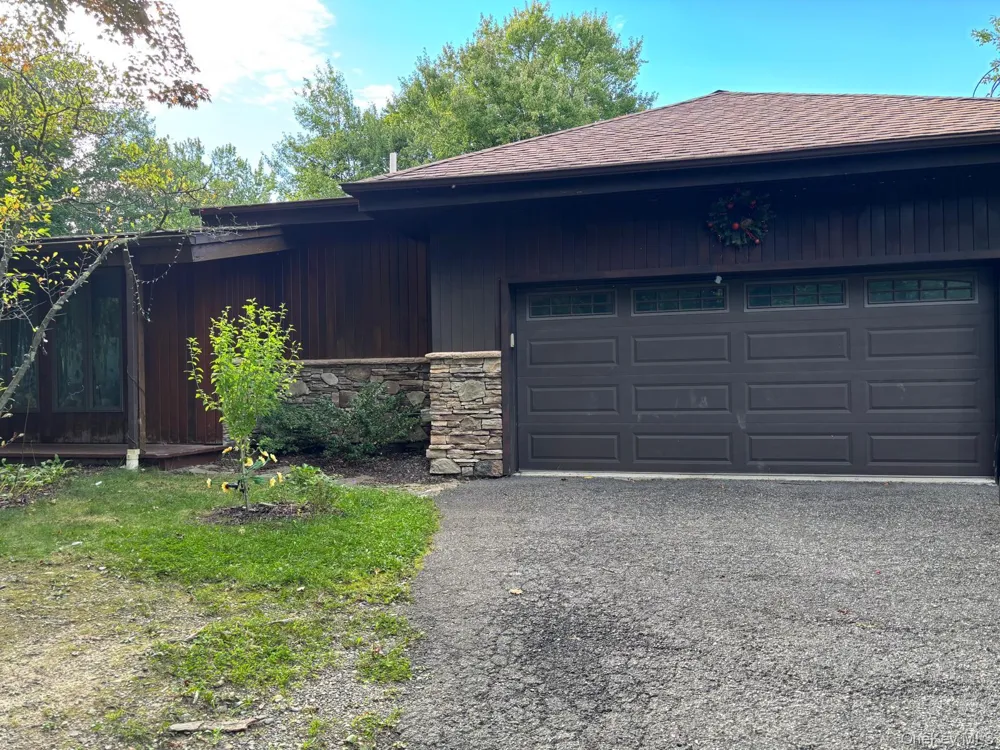 43 Tephanic Avenue Monroe, NY 10950