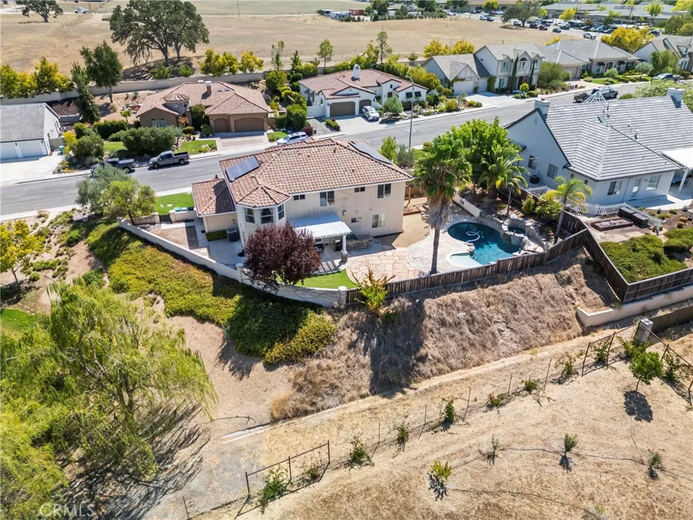 329 Cool Valley Paso Robles, CA 93446