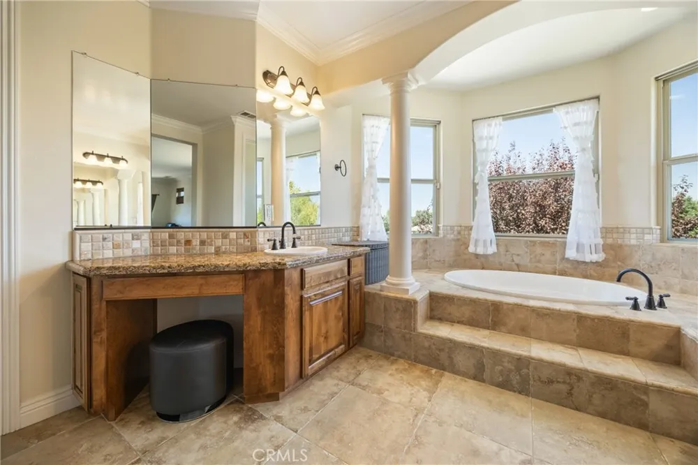 329 Cool Valley Paso Robles, CA 93446