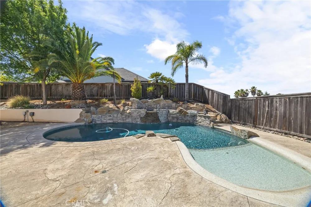 329 Cool Valley Paso Robles, CA 93446