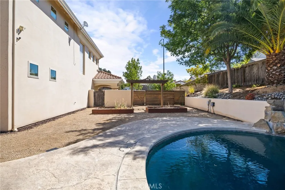 329 Cool Valley Paso Robles, CA 93446