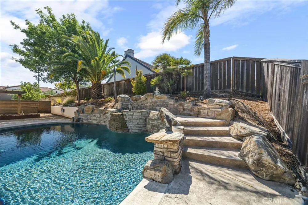 329 Cool Valley Paso Robles, CA 93446