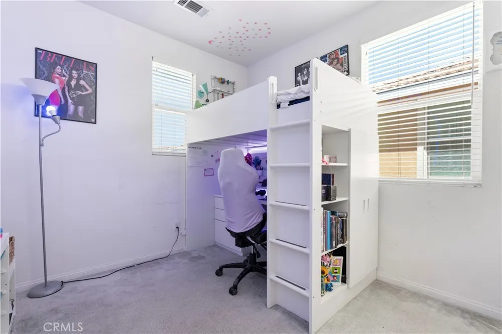 26838 Albion Canyon Country, CA 91351
