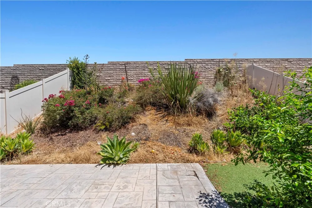 26838 Albion Canyon Country, CA 91351