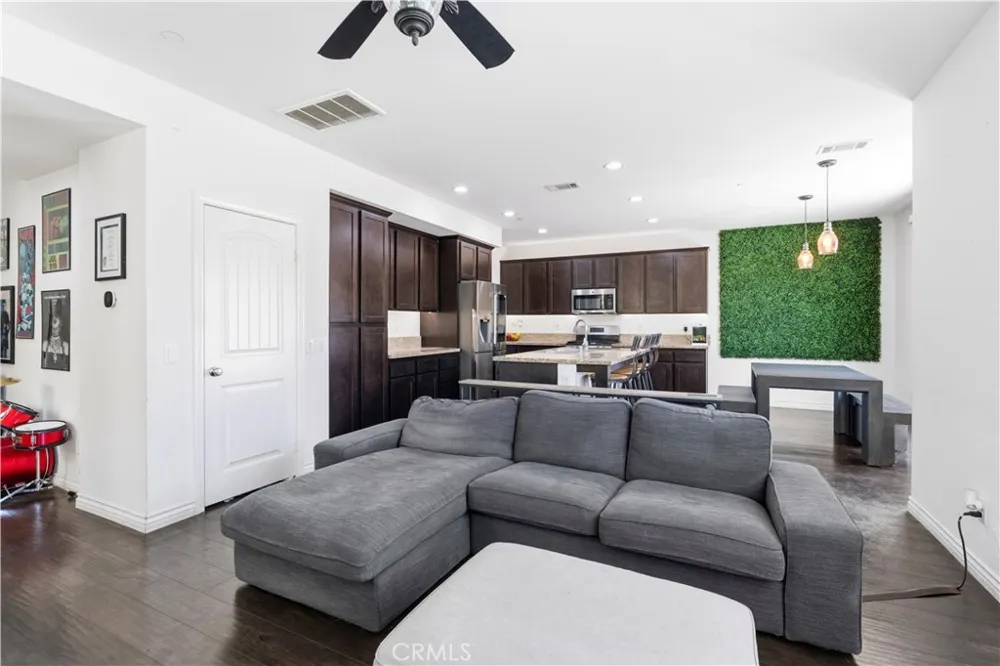 26838 Albion Canyon Country, CA 91351