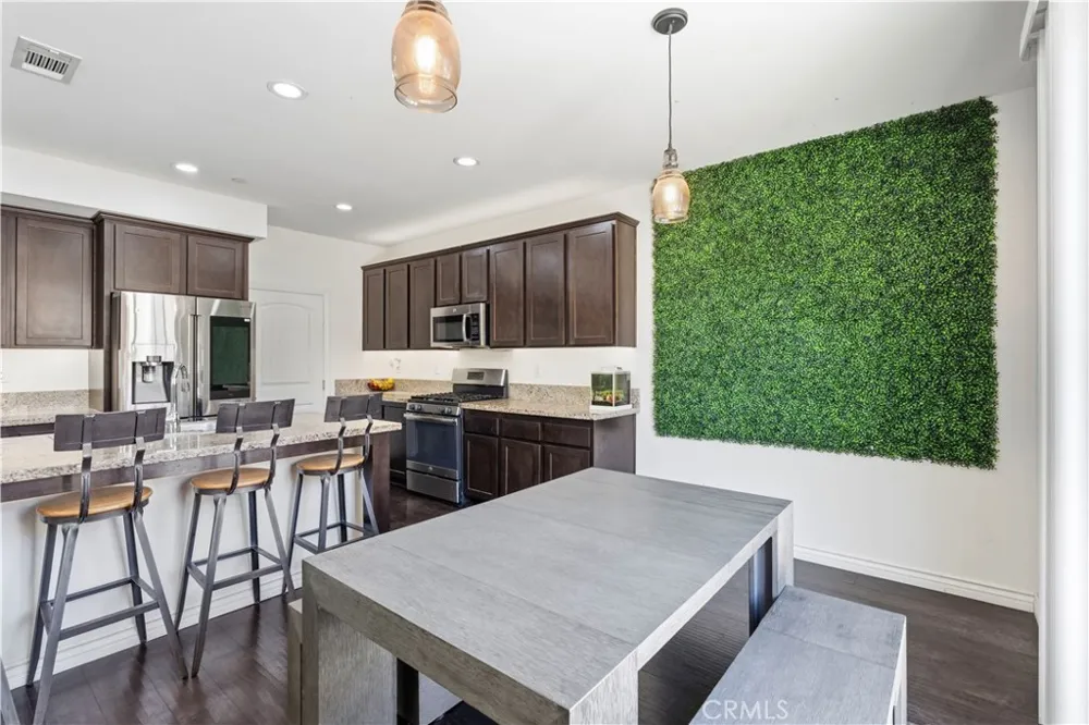 26838 Albion Canyon Country, CA 91351