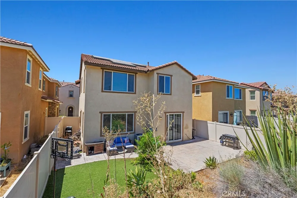 26838 Albion Canyon Country, CA 91351