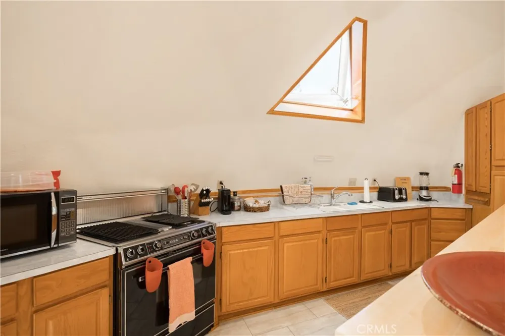 41753 Tanager Drive Big Bear Lake, CA 92315