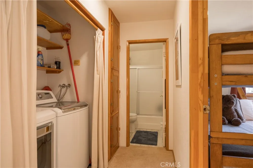 41753 Tanager Drive Big Bear Lake, CA 92315
