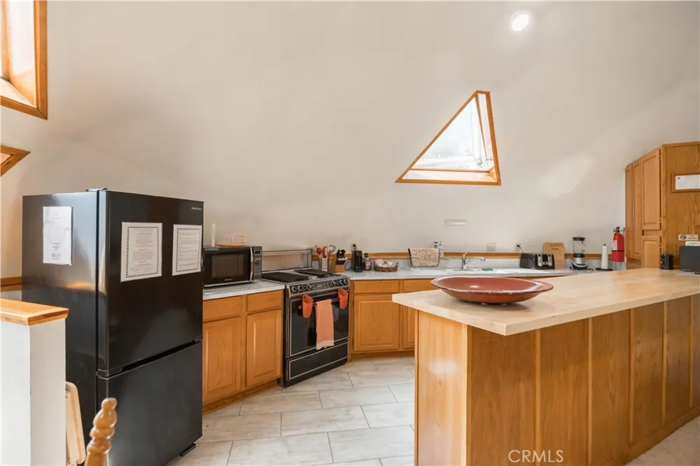 41753 Tanager Drive Big Bear Lake, CA 92315