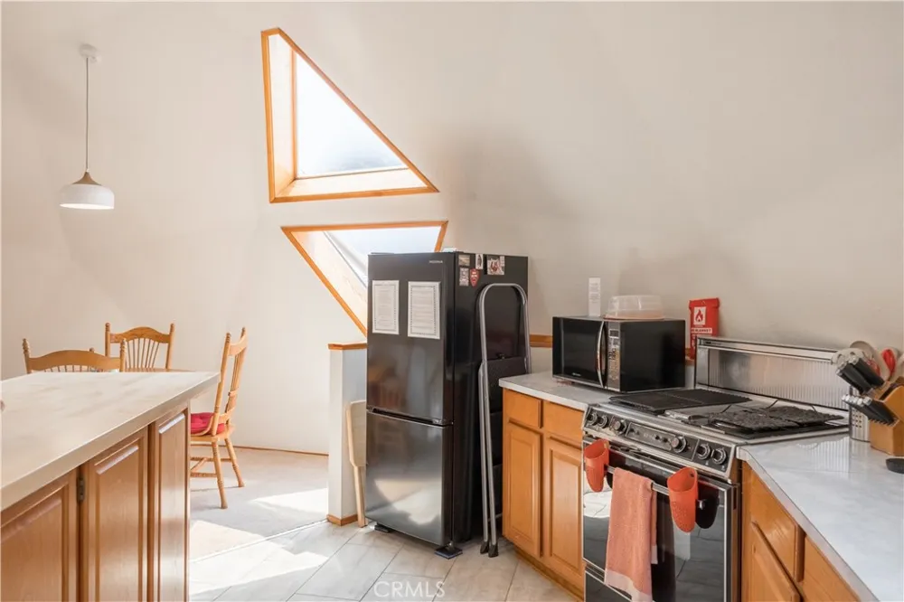 41753 Tanager Drive Big Bear Lake, CA 92315