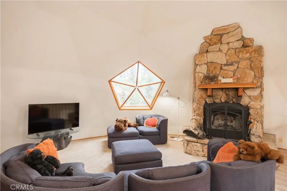 41753 Tanager Drive Big Bear Lake, CA 92315