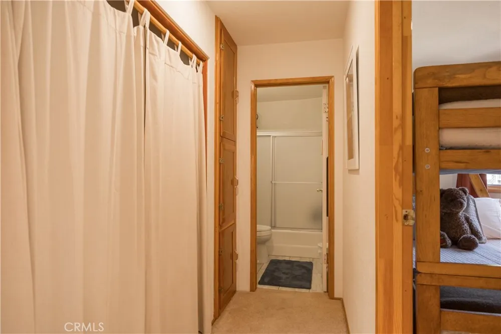 41753 Tanager Drive Big Bear Lake, CA 92315