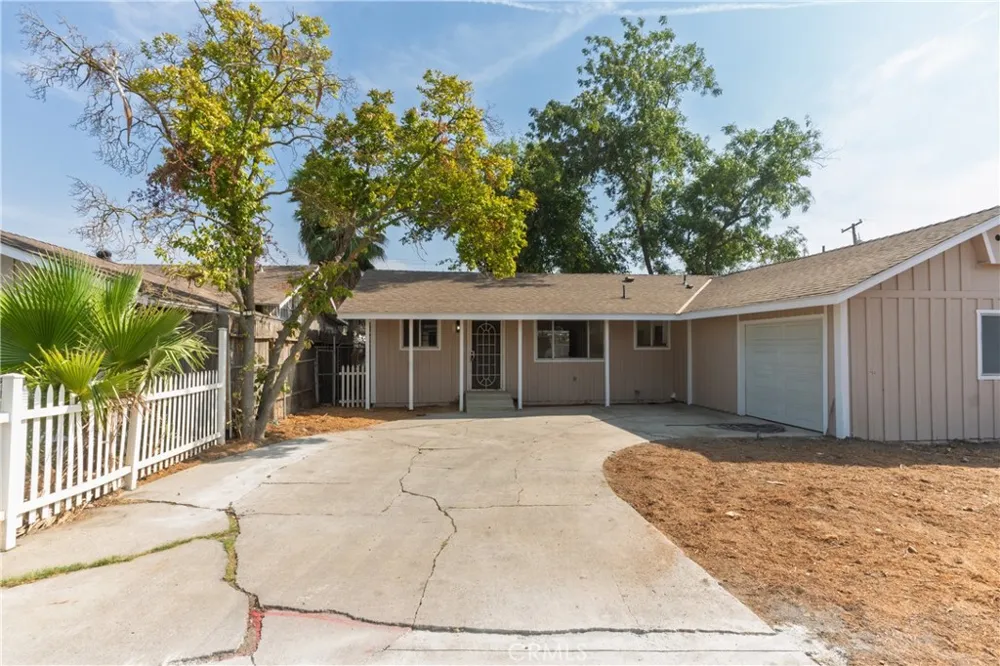 2085 Cabot Avenue Merced, CA 95348