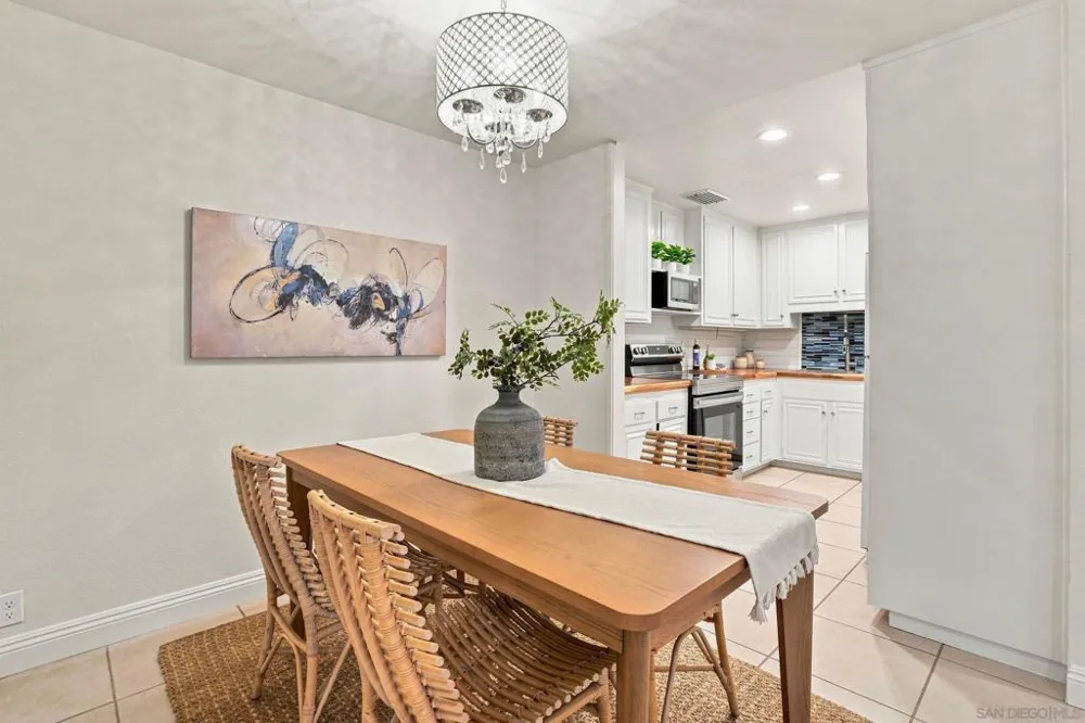 7811 Eads Ave #104 La Jolla, CA 92037