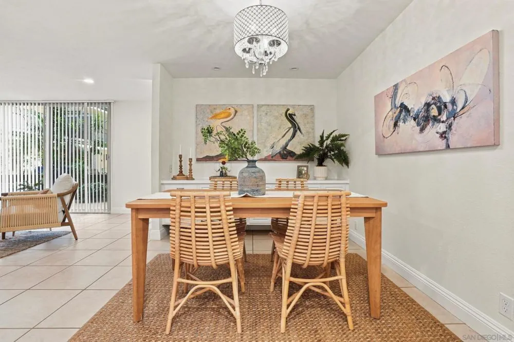 7811 Eads Ave #104 La Jolla, CA 92037